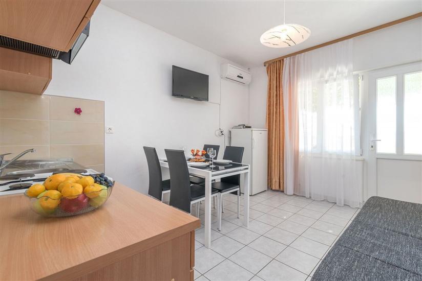 Apartment A2, for 4 persons