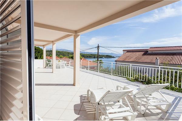 Apartment A1, for 6 persons