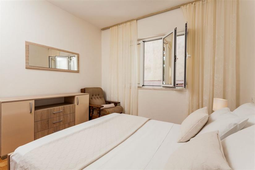 Apartment A1, for 6 persons