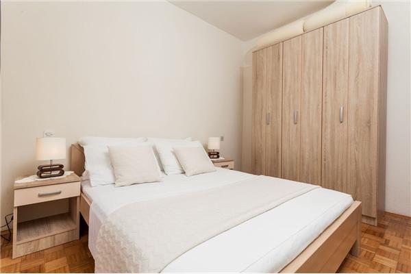 Apartment A1, for 6 persons