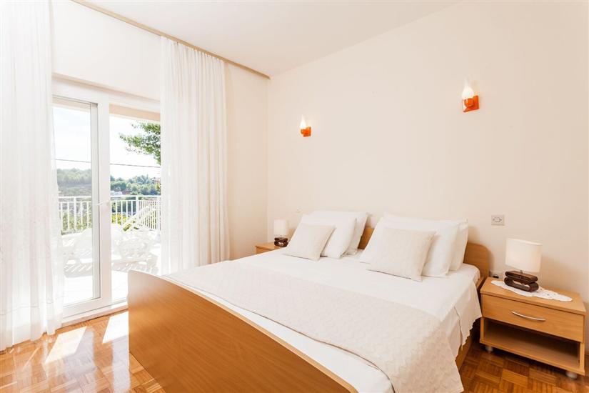 Apartment A1, for 6 persons