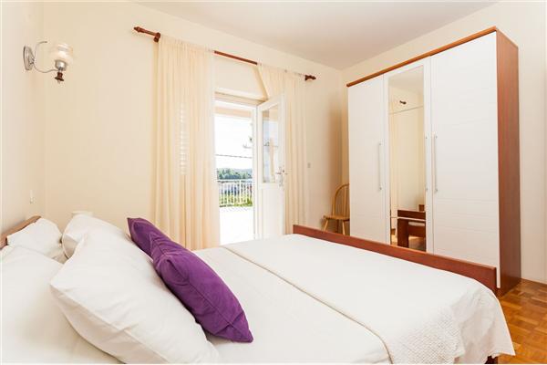 Apartment A1, for 6 persons