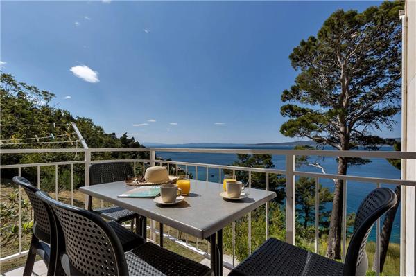 Apartment A8, for 6 persons