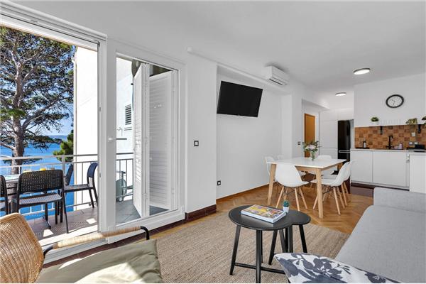 Apartment A8, for 6 persons