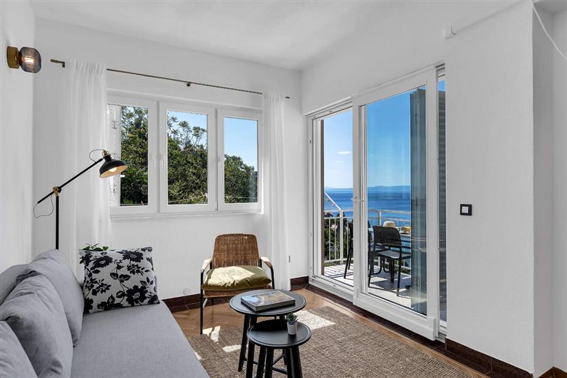 Apartment A8, for 6 persons