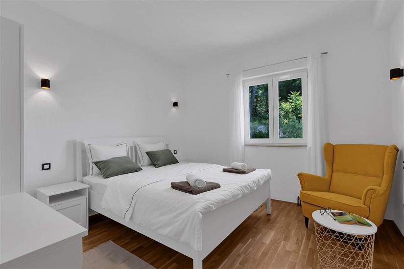 Apartment A8, for 6 persons