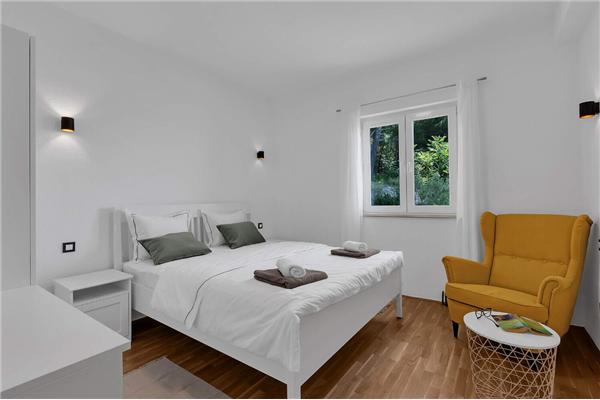 Apartment A8, for 6 persons