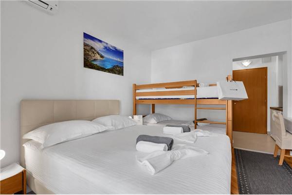 Apartment A9, for 3 persons