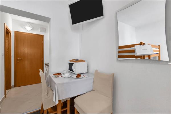 Apartment A9, for 3 persons