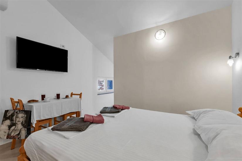 Apartment A10, for 2 persons