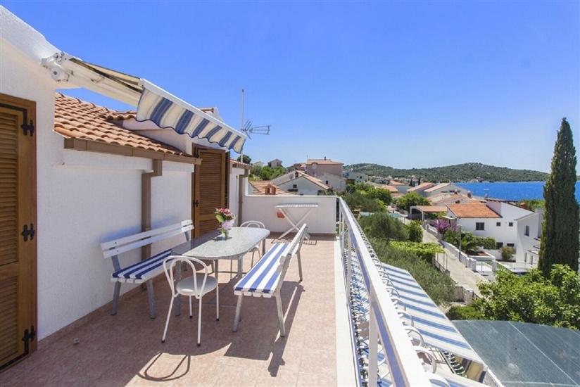 Apartment A5, for 7 persons