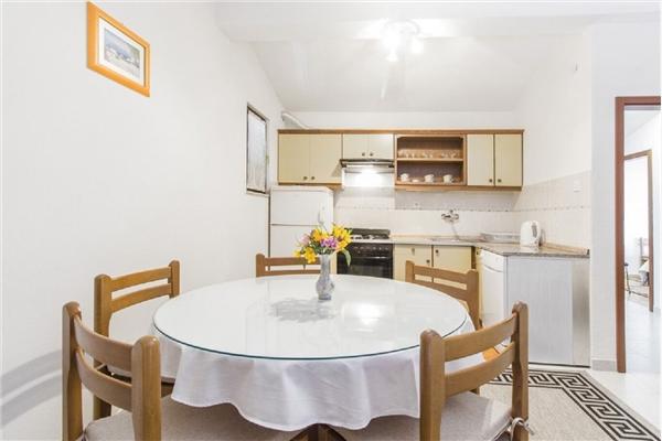 Apartment A5, for 7 persons