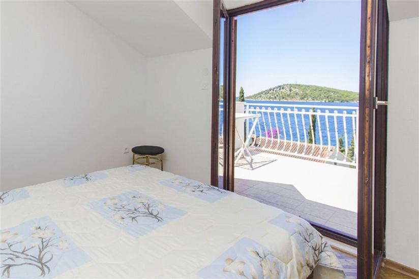 Apartment A5, for 7 persons