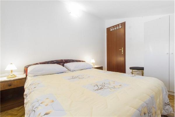 Apartment A5, for 7 persons