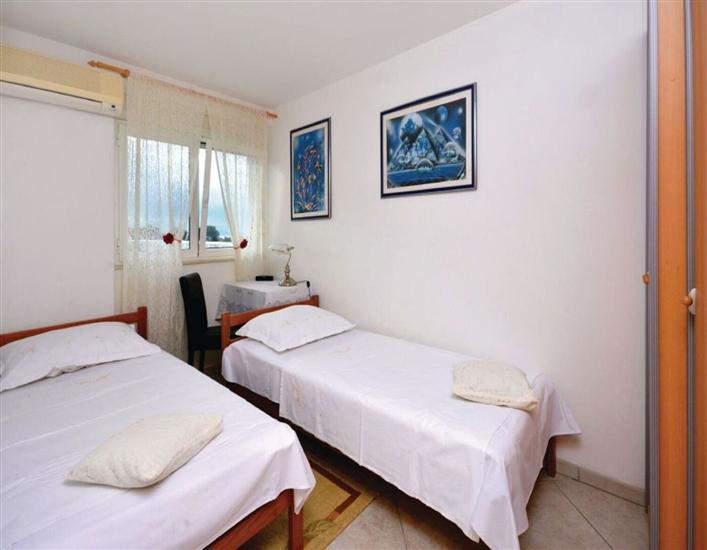 Apartment A1, for 3 persons