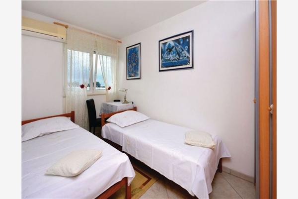 Apartment A1, for 3 persons