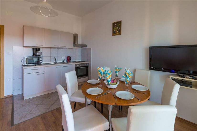 Apartment A3, for 6 persons