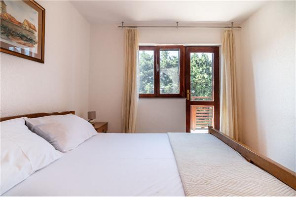 Apartment A2, for 5 persons