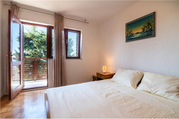 Apartment A2, for 5 persons