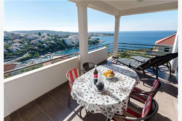 Apartment A1, for 3 persons