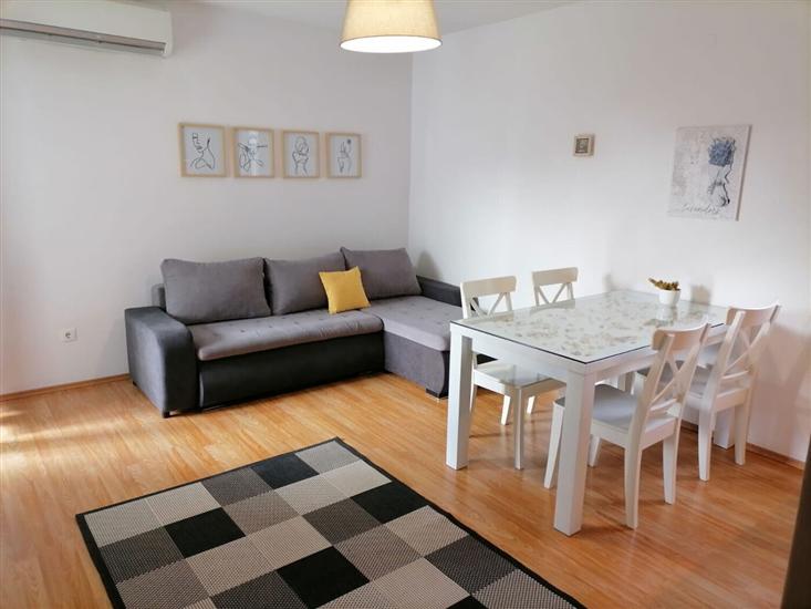 Apartment A2, for 3 persons