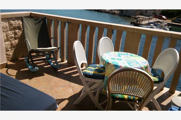 Apartment A1, for 4 persons