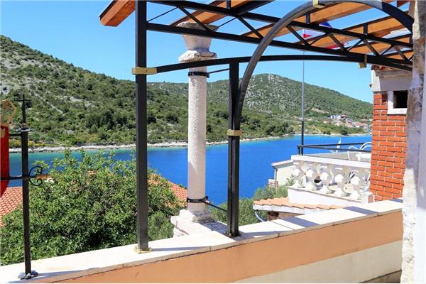 Apartment A1, for 7 persons