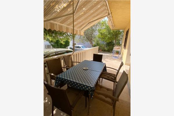 Apartment A1, for 5 persons