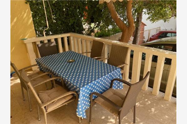 Apartment A1, for 5 persons