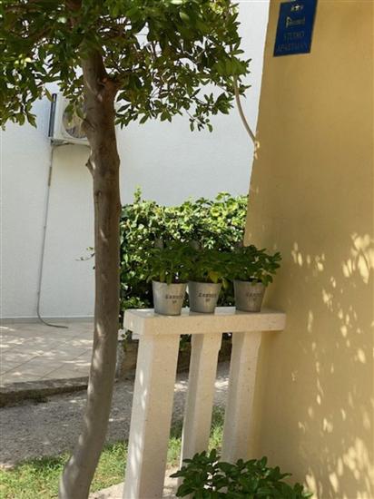 Apartment A1, for 5 persons