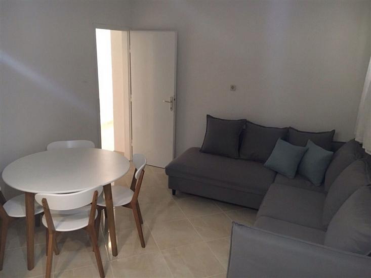 Apartment A1, for 5 persons