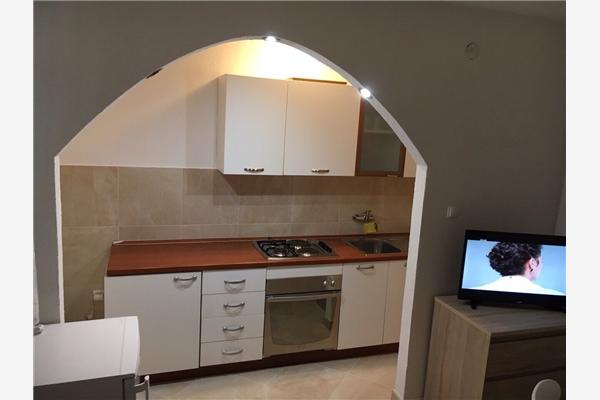 Apartment A1, for 5 persons