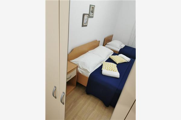 Apartment A1, for 5 persons