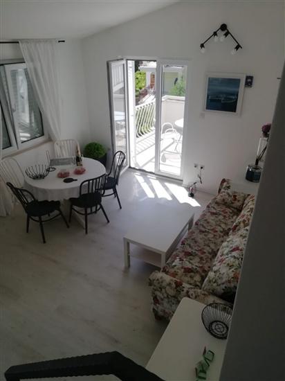 Apartment A1, for 5 persons