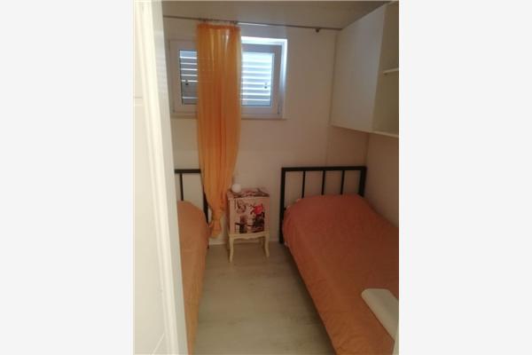 Apartment A1, for 5 persons