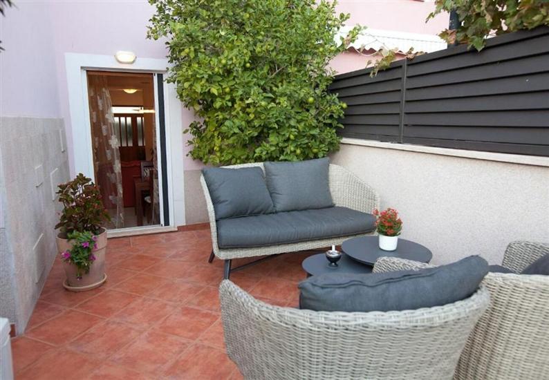 Apartment A2, for 6 persons