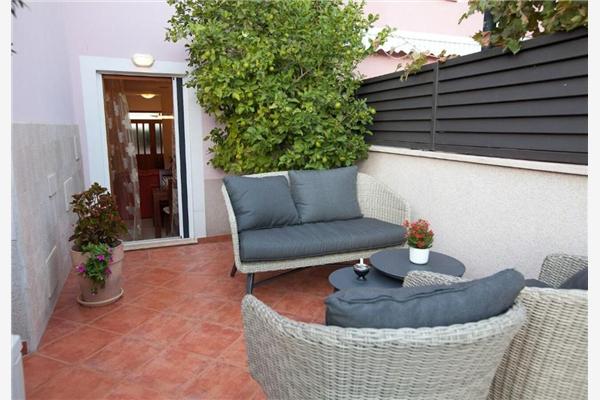 Apartment A2, for 6 persons