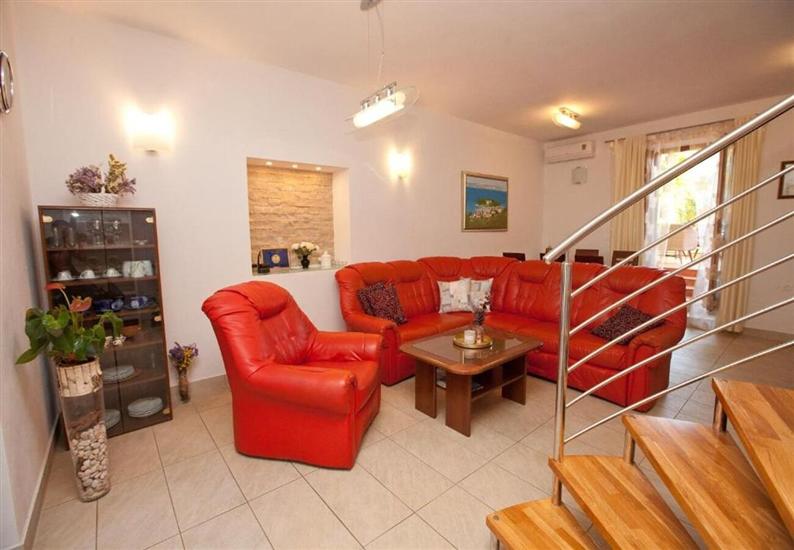 Apartment A2, for 6 persons