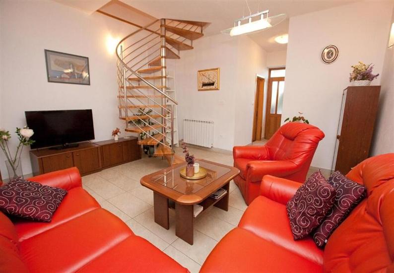 Apartment A2, for 6 persons