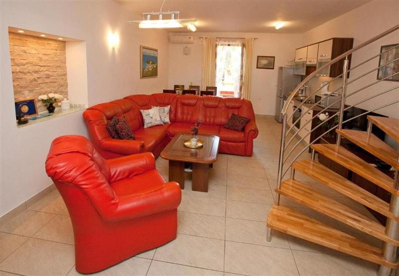 Apartment A2, for 6 persons