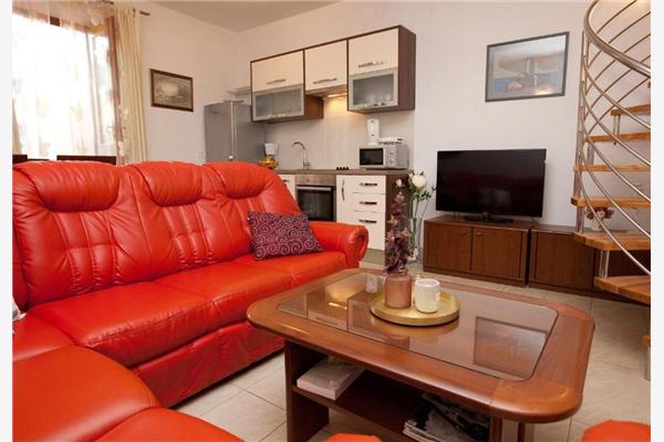 Apartment A2, for 6 persons