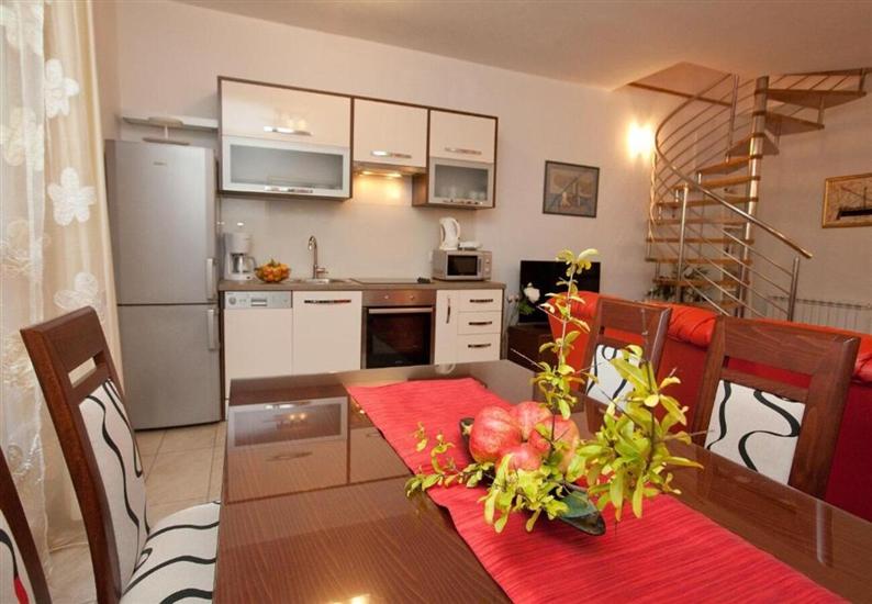 Apartment A2, for 6 persons