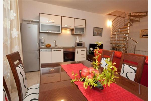 Apartment A2, for 6 persons