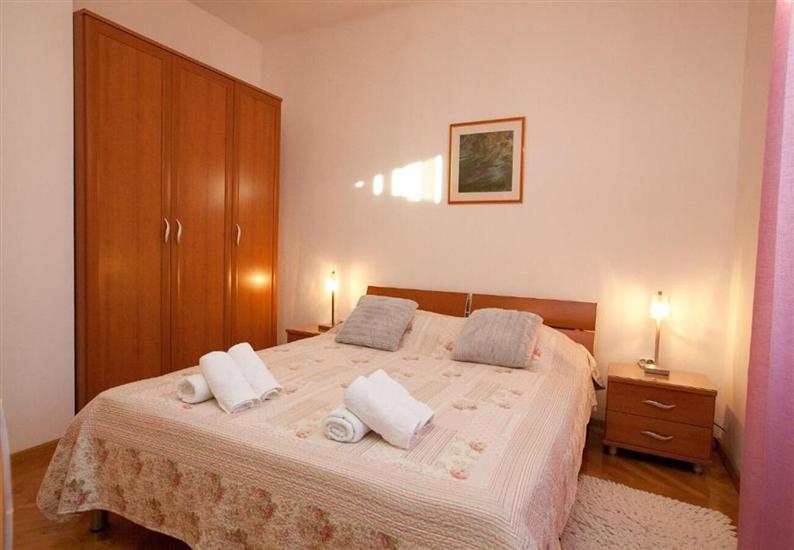 Apartment A2, for 6 persons