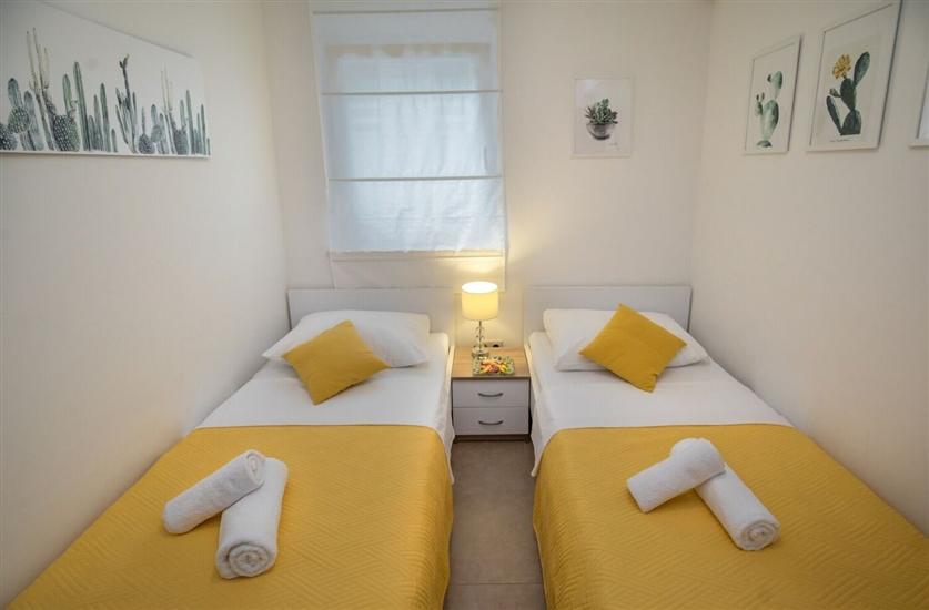 Apartment A3, for 10 persons