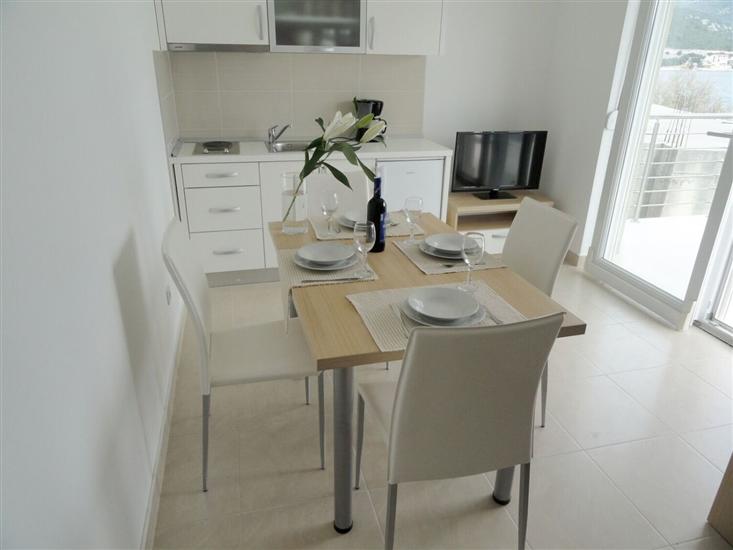 Apartment A4, for 4 persons