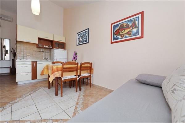 Apartment A2, for 4 persons