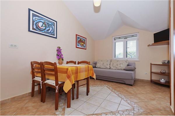 Apartment A2, for 4 persons