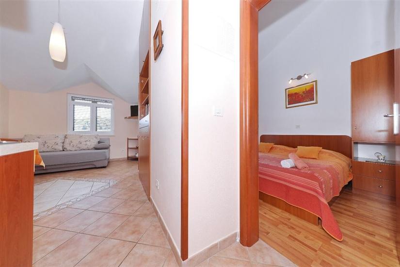 Apartment A2, for 4 persons