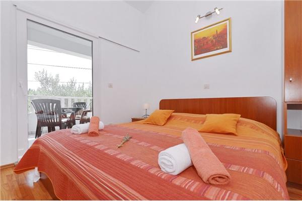 Apartment A2, for 4 persons